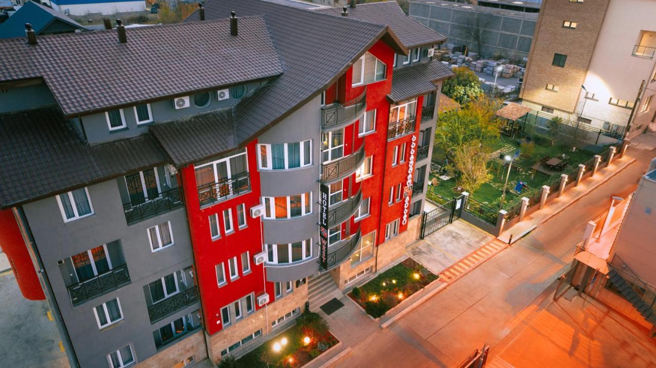 Apart Hotel West Тбілісі Екстер'єр фото