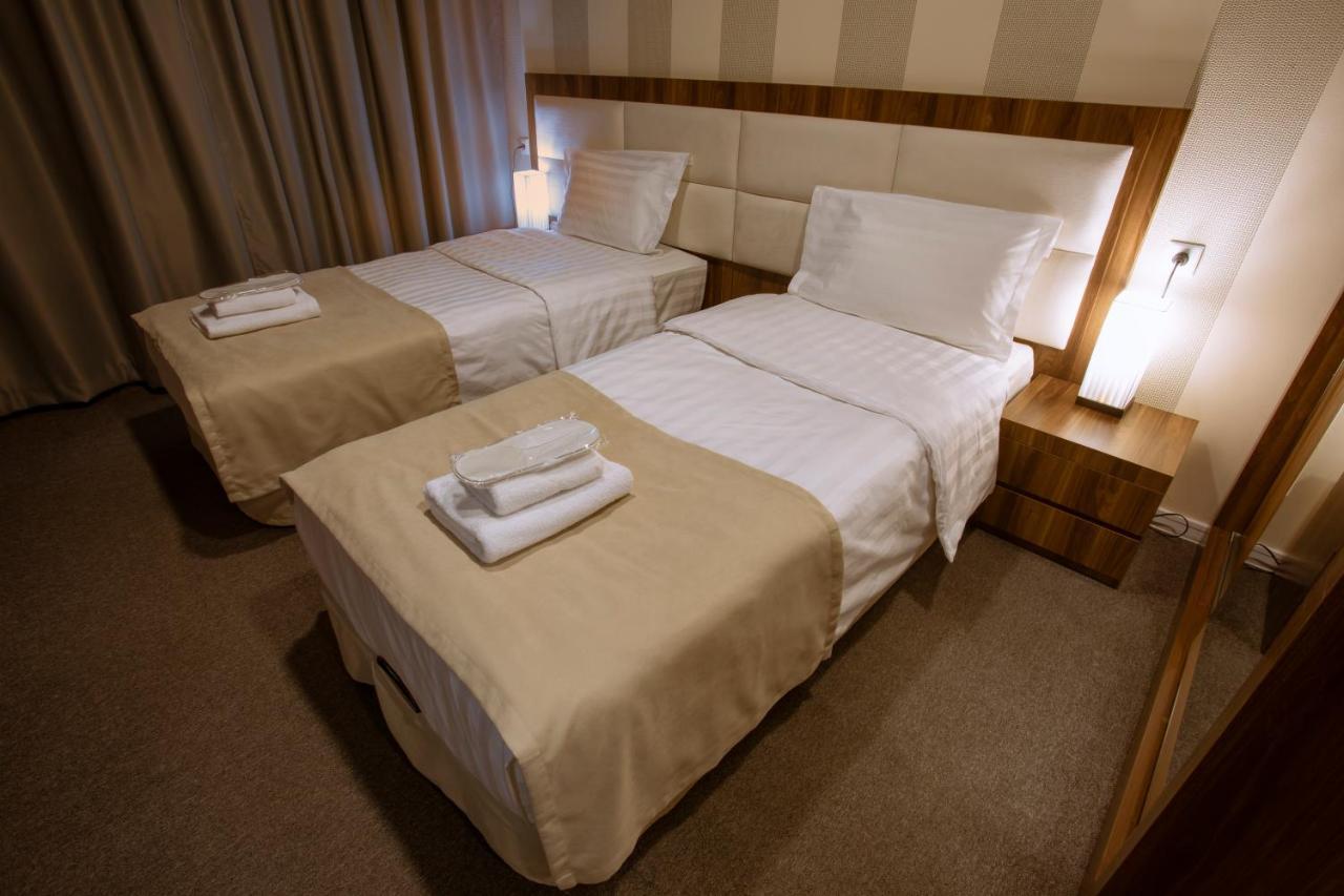 Apart Hotel West Тбілісі Екстер'єр фото
